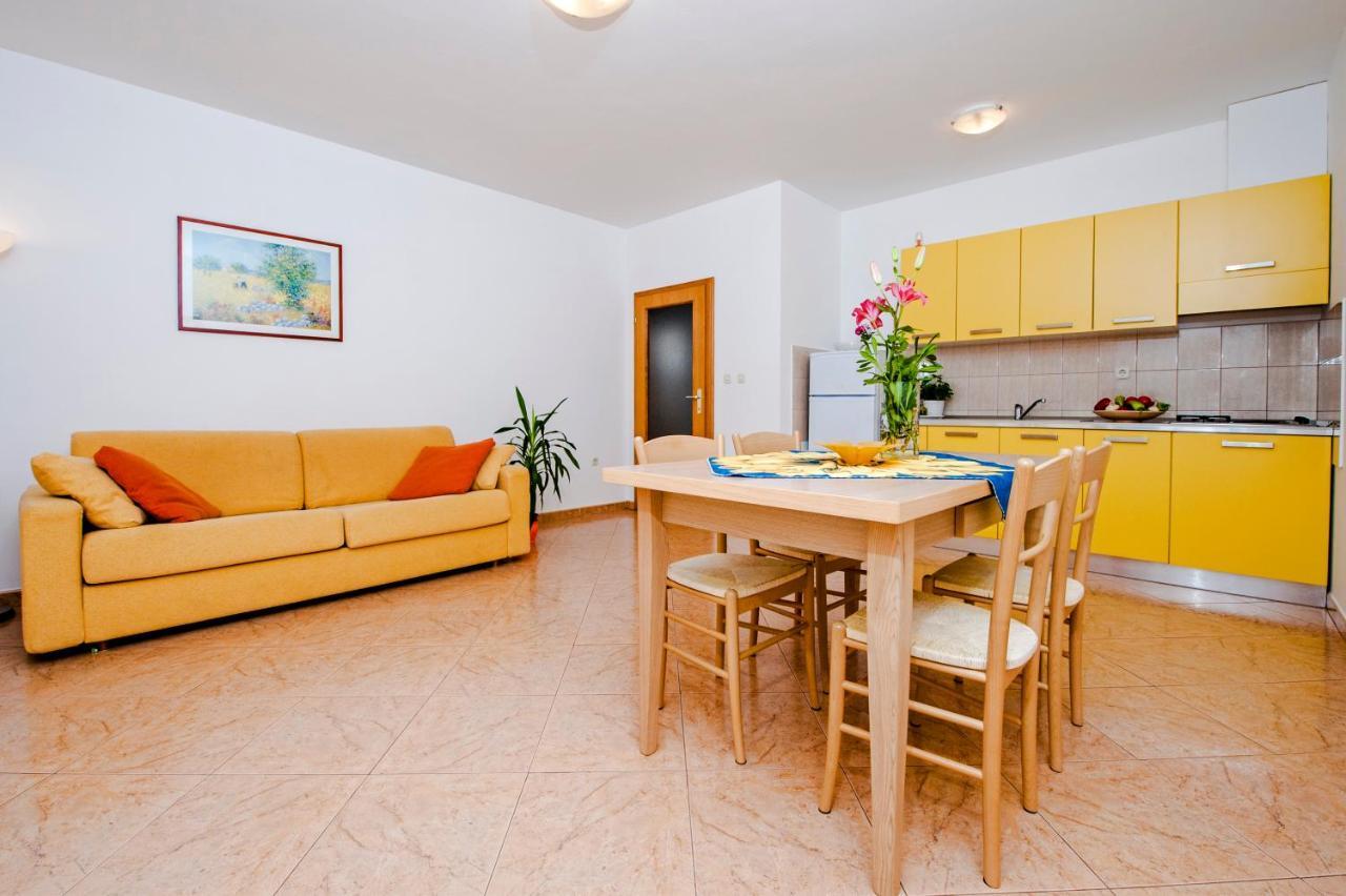 Apartments Bella B Rovinj Exterior photo